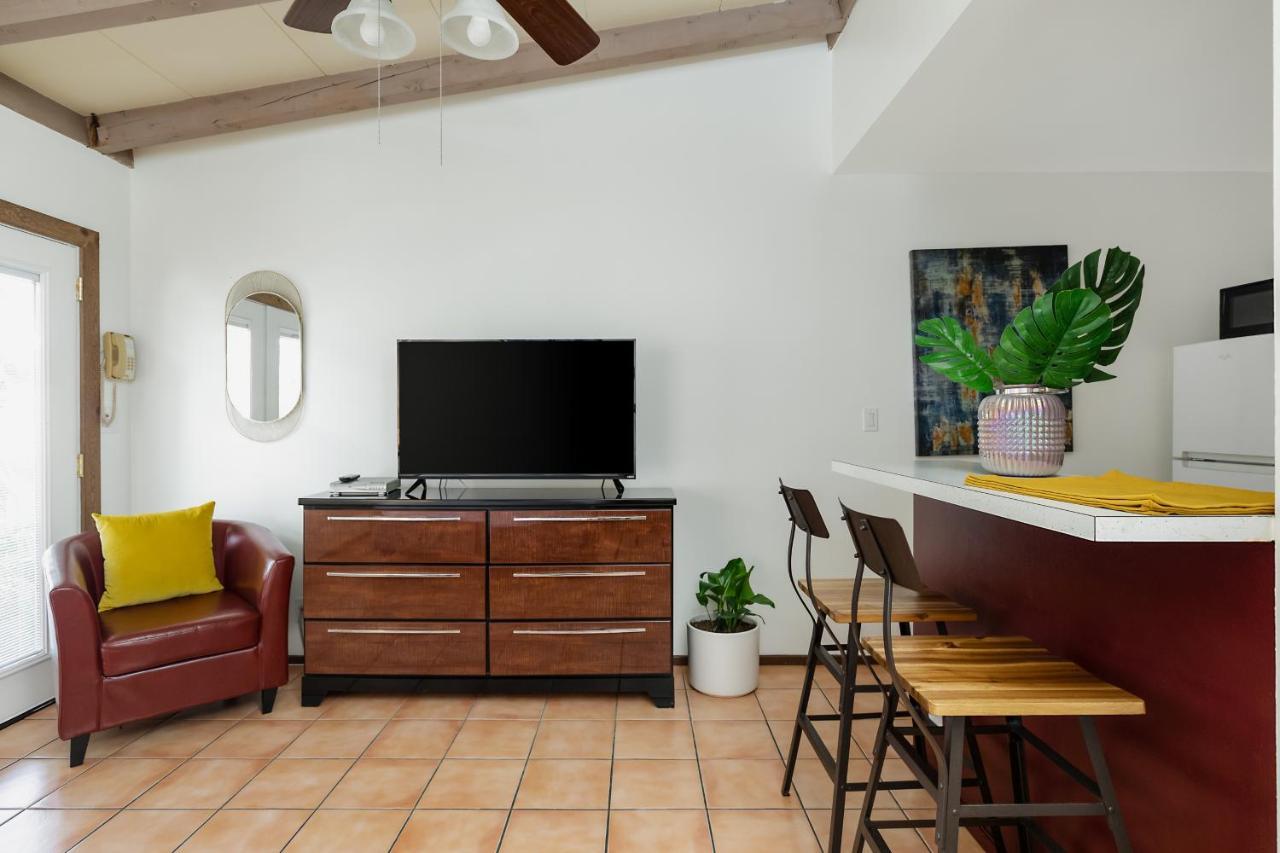 Float Palm Springs - Adults Only Ξενοδοχείο Εξωτερικό φωτογραφία